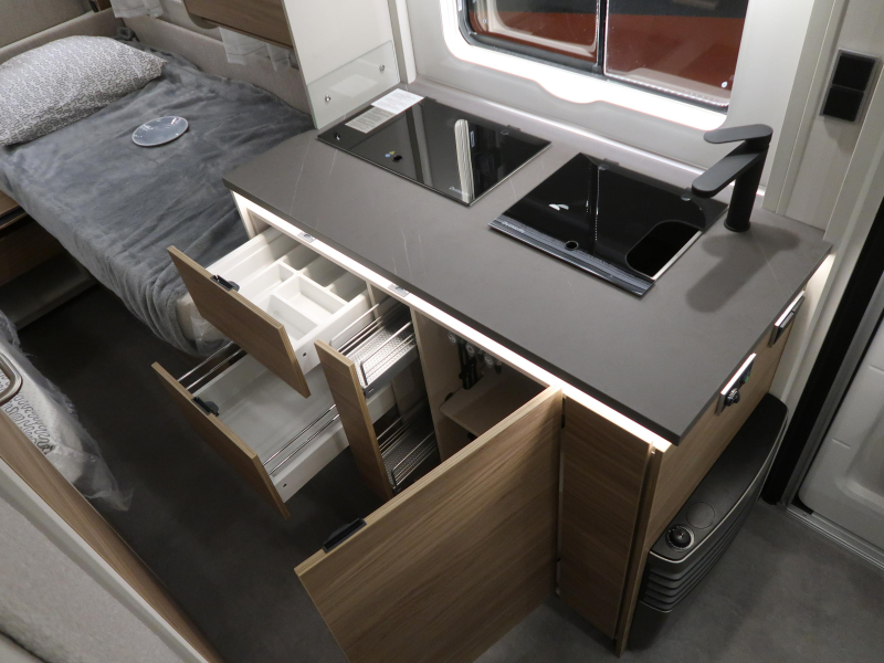 Dethleffs Nomad 460 EL FIRST EDITION UITVOERING  foto: 11