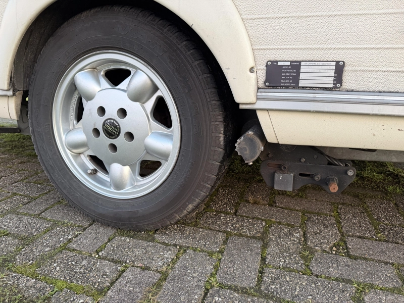 Avento Avance Esclusivo 395 TLH  foto: 6