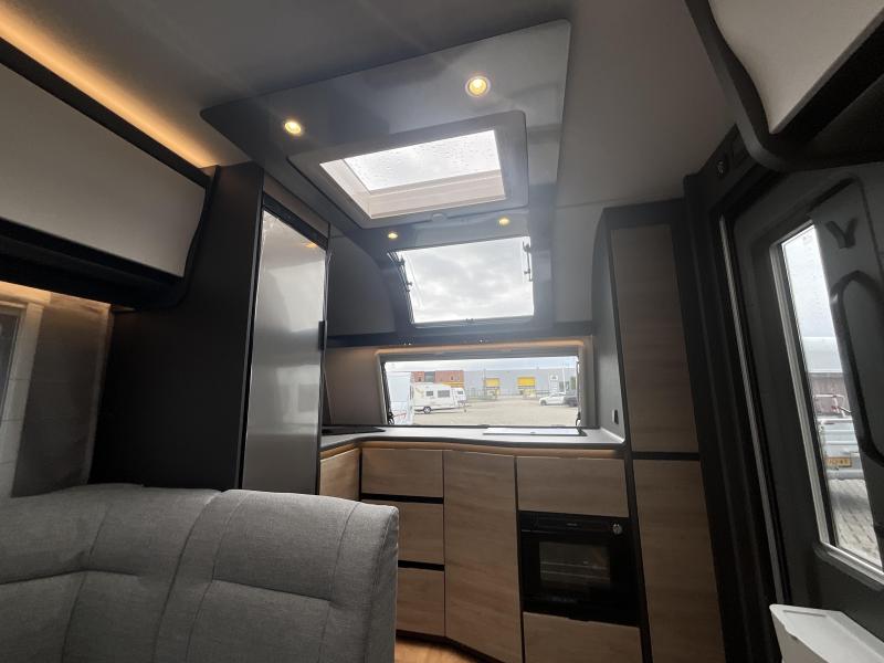 Dethleffs Beduin Scandinavia 550 BET ENKELE BEDDEN-DOUCHE  foto: 17