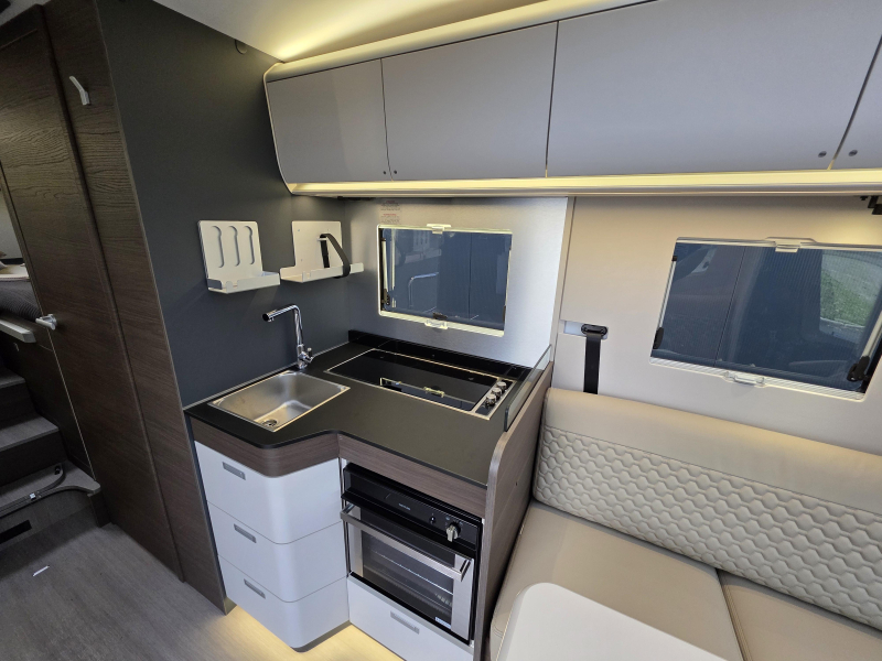 Adria Coral Supreme MB 670 DL  foto: 23