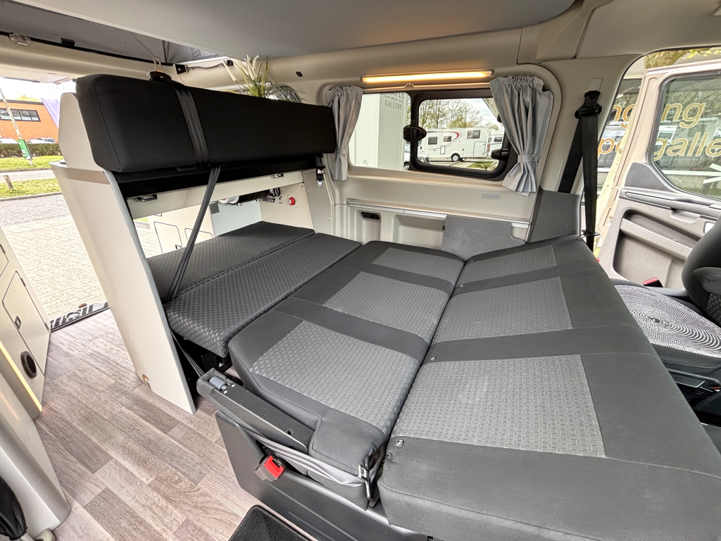 Ford Westfalia Nugget AUTOMATIK AUFSTELLDACH 5 SITZPL&Auml;TZE EINZIGARTIG! Foto: 2