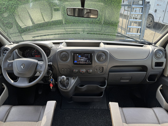 Adria Matrix Supreme M 657SF 150 cv Euro5 Renault Master **Excelente estado/4 asientos/6 plazas para dormir/Amplio sal&oacute;n/Alde/Panel solar foto: 6