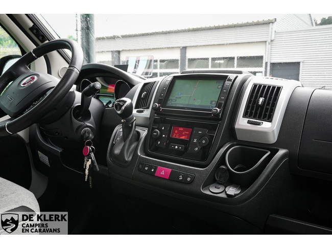 Knaus SKY TI 700 MEG Platinum Selection foto: 9