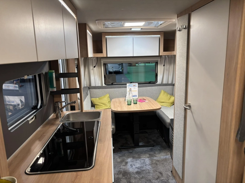 Knaus Sport 500 EU !! BED VAN 210CM LANG !!!  foto: 8