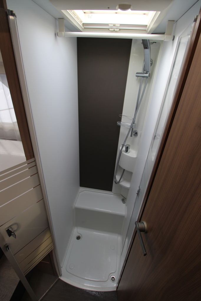 Adria Matrix Axess 670 SL photo : 11