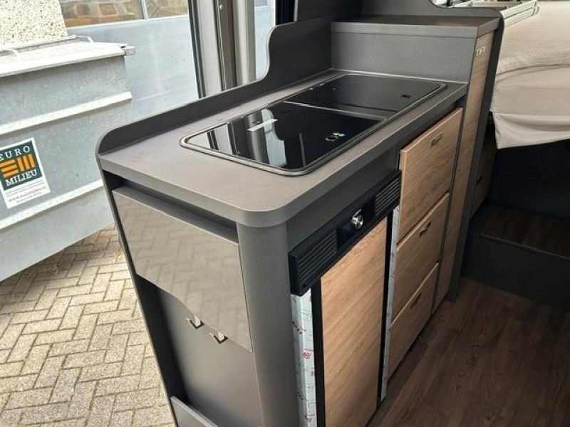 Knaus Boxlife 600ME Platinum Selection met hefdak  foto: 9