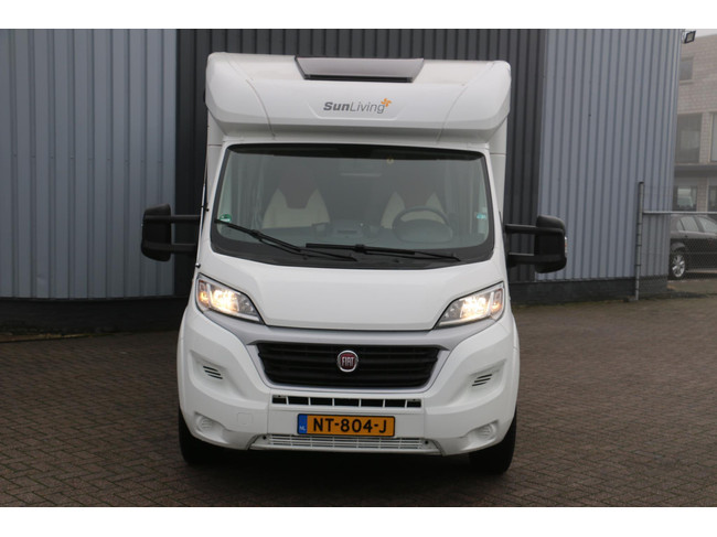 Fiat Ducato Sun Living Lido M 45 SP vollgepackt mit Optionen! 6 Schlafpl&auml;tze! Kabinenklimaanlage + Klimaanlage im Wohnbereich, Hubbett, Navi, R&uuml;ckfahrkamera Foto: 6
