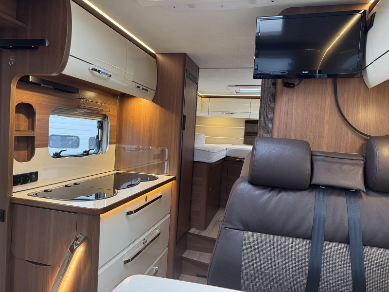 LMC Cruiser Passion 663 G CAMAS LARGAS - 7 METROS foto: 11