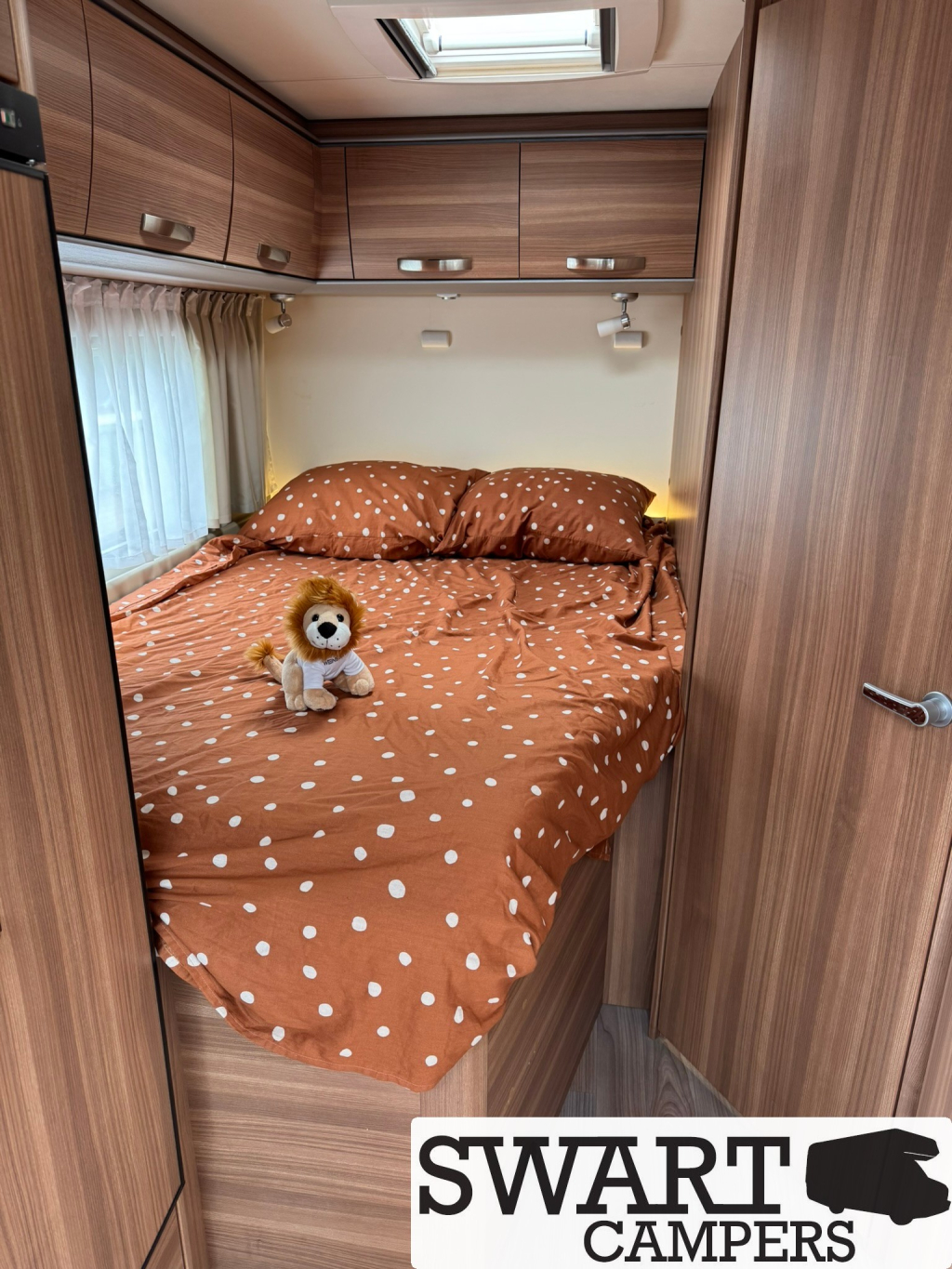 Weinsberg CaraLoft 650 MF, cama francesa 130 CV foto: 16