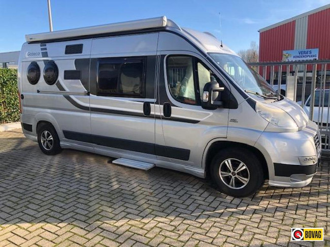 P\u00f6ssl Globecar 600 buscamper 6 mtr foto: 0