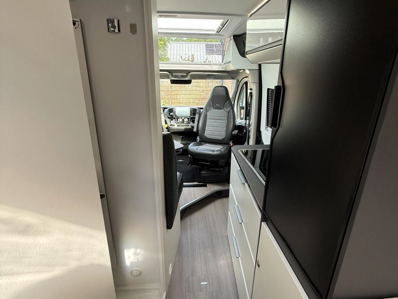 Adria Twin 640 SLB Supreme Automaat 160pk  foto: 21