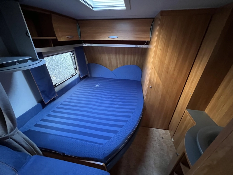 Bürstner Flipper 550 TK stapelbed  foto: 7