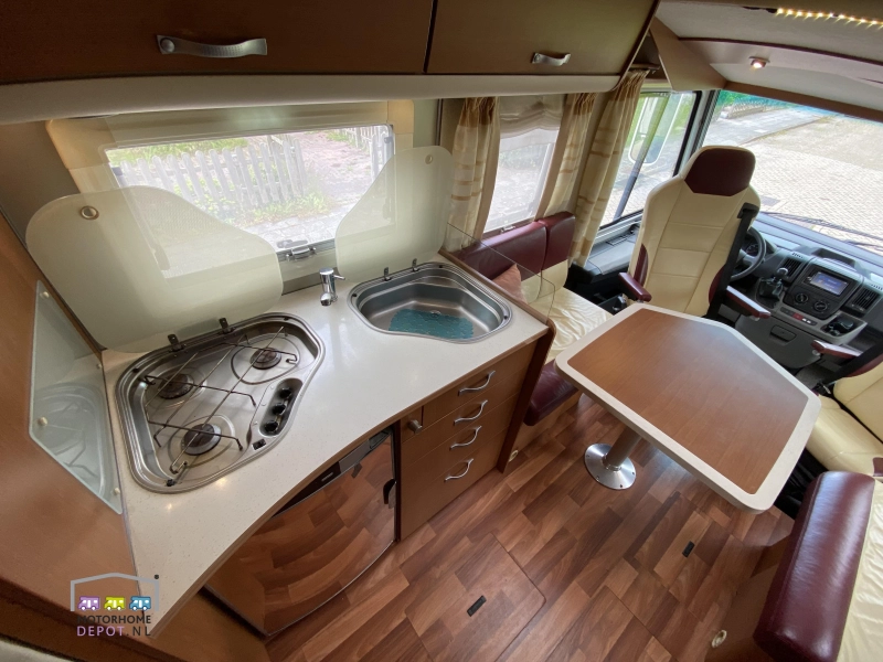 Niesmann+Bischoff Arto 64 GL | Autocaravana NL 1er Propietario foto: 10