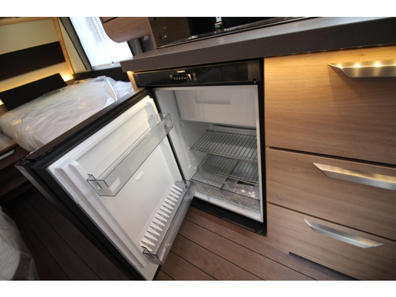 Knaus Sudwind Black Selection 460 EU AIRCO AKTIE JULI MAAND  foto: 12