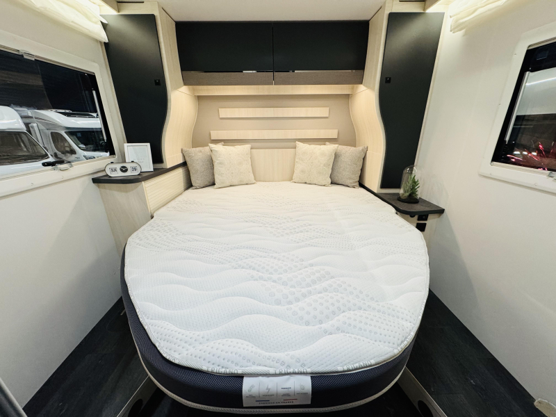 Challenger Graphite Ultimate 328 Automaat Queensbed  foto: 2