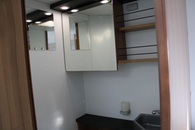 Sun Living S 75 SL by Adria 5 gordel plaatsen enkele bedden 67  foto: 40