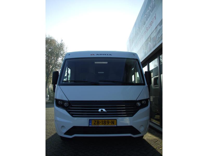Adria Sonic 600 SL 150 PS AUTOMATIK 44H Foto: 2