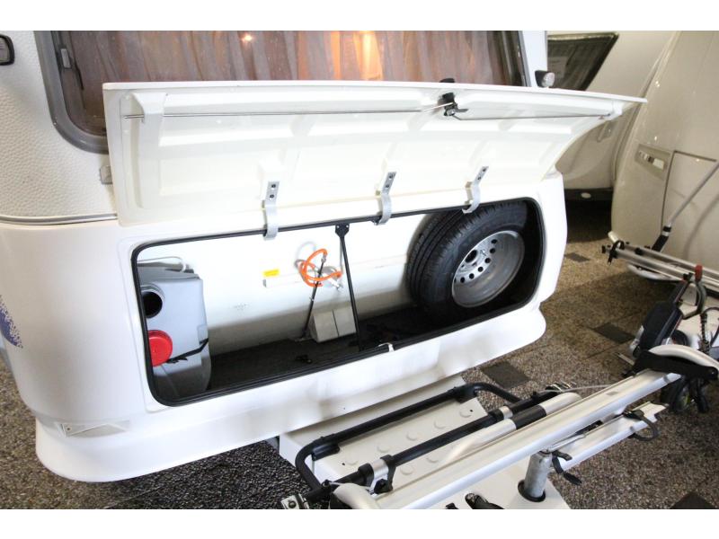 Hobby De Luxe 400 SF Voortent + voortentluifel  foto: 19