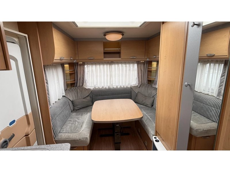 Knaus Sudwind White Edition 500 EU camas individuales asiento redondo foto: 5