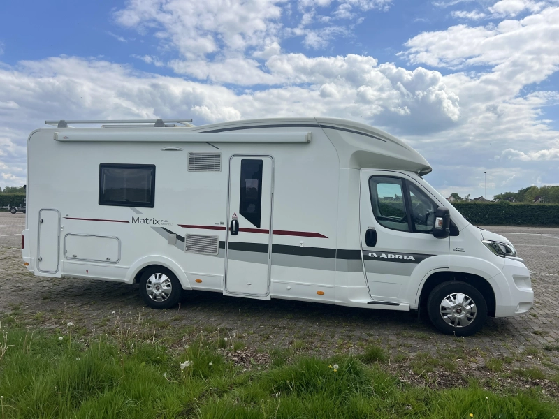 Adria Matrix M 670 SLT | Muy Completo foto: 1