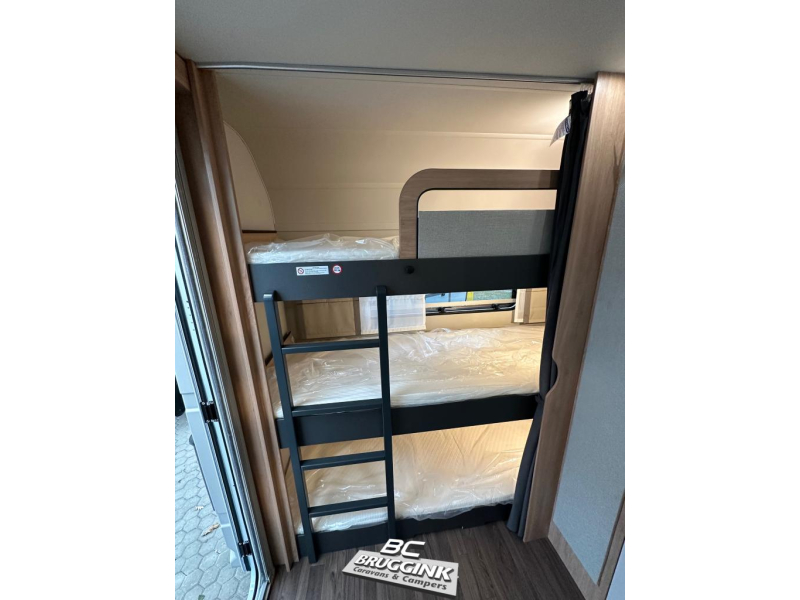 Knaus Sport 500 QDK 3-TIER BUNK BED!! 6-P photo: 3
