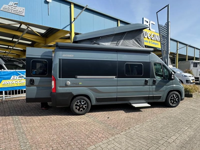 HymerCar Free 600 Dwars bed en Hefdak/Bed  foto: 1
