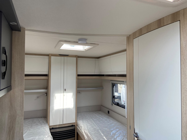 Hobby De Luxe 460 LU foto: 11