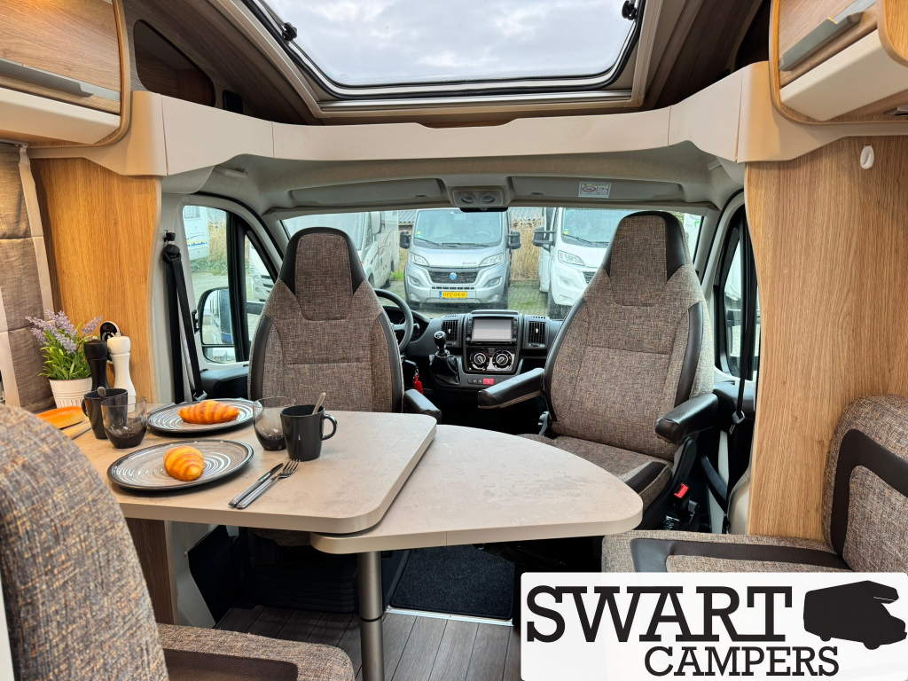 Knaus Sky TI 700 MEG, Enkele bedden 150 pk foto: 11