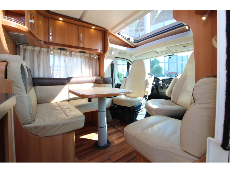 Hymer T 674 Enkele bedden - 2x airco  foto: 16
