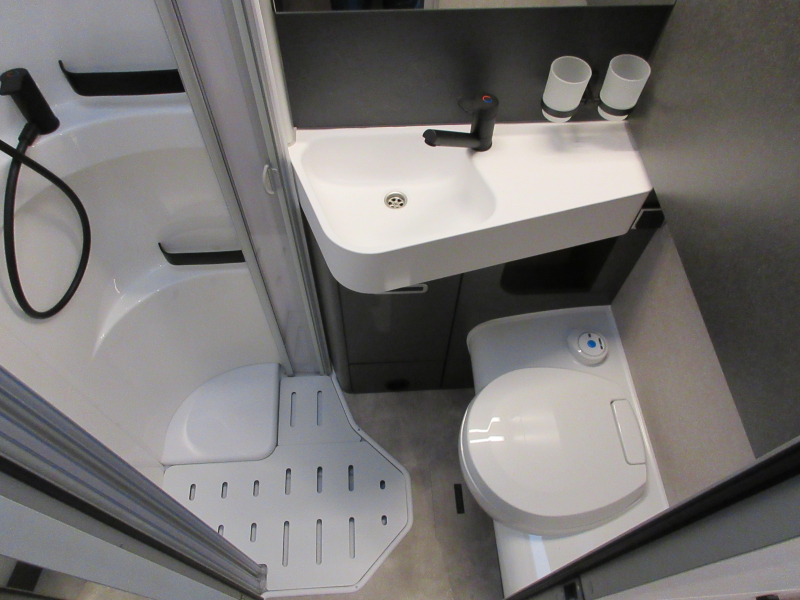 Hymer ML-T 580 4X4 Cross Trail + cama XXL foto: 7
