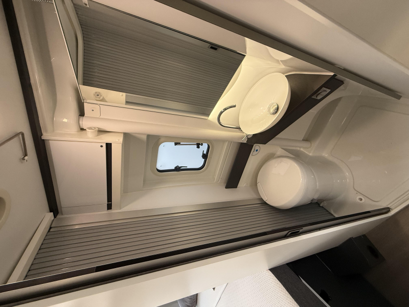Adria Twin Supreme 600 SPB 2021 32.000KM AUT  foto: 16