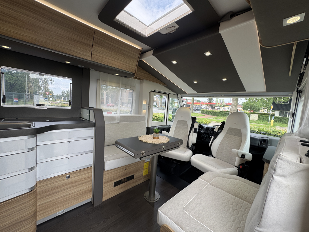 Adria Sonic Plus I 700 DC Foto: 9