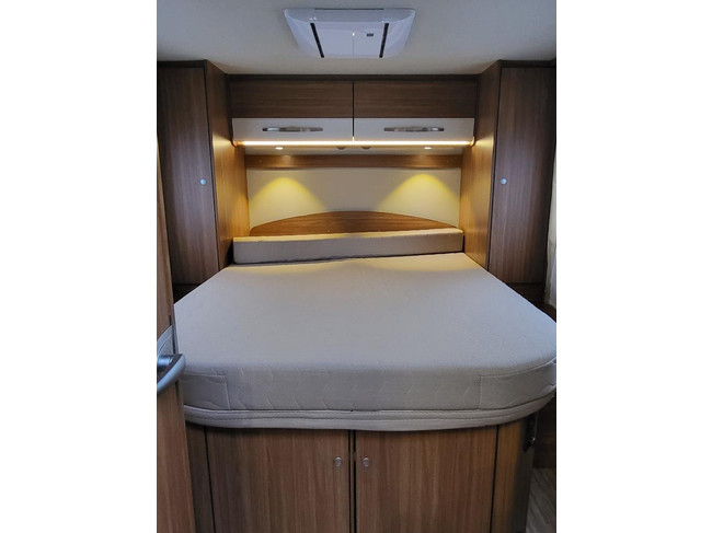Carado T449 Queensbed + Hefbed foto: 18