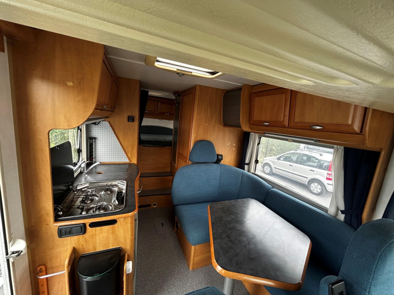Hymer B524 Panel solar portabicicletas foto: 13