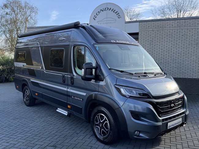 Adria Twin Supreme 640 SGX 180 pk AUTOMAAT 9-Traps Euro6 Fiat Ducato 8 Maxi **Lengtebedden in hoogte verstelbaar/4 zitplaatsen/Luifel/ foto: 3