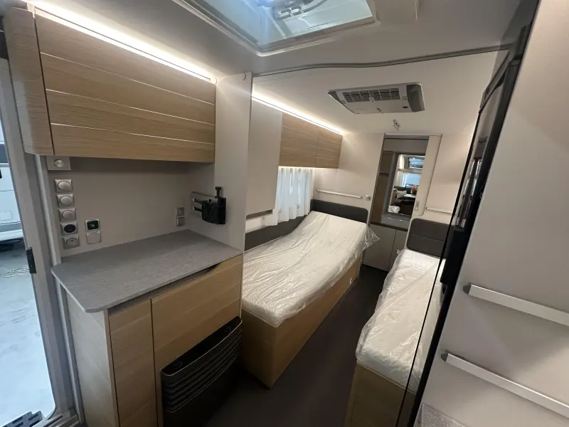 Adria Adora 572 UT Nieuw - Actie model 2025  foto: 9