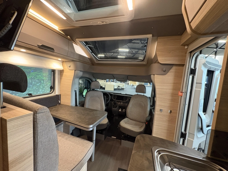 Knaus Van TI Plus 650 MEG MAN automaat - luchtv.  foto: 9