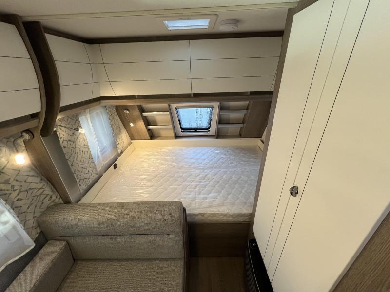 Hobby Ontour 470 KMF Stapelbed! 