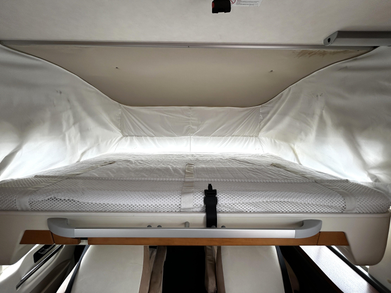 Hymer B614 CL Dwarsbed/Hefbed/160pk  foto: 11