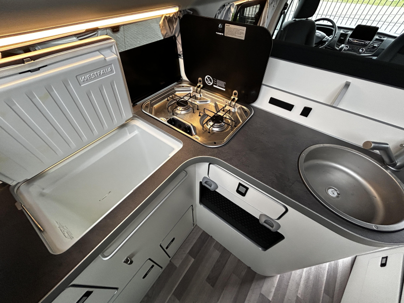 Ford Westfalia Nugget Plus 2021/Automaat/hefdak/5.30  foto: 12