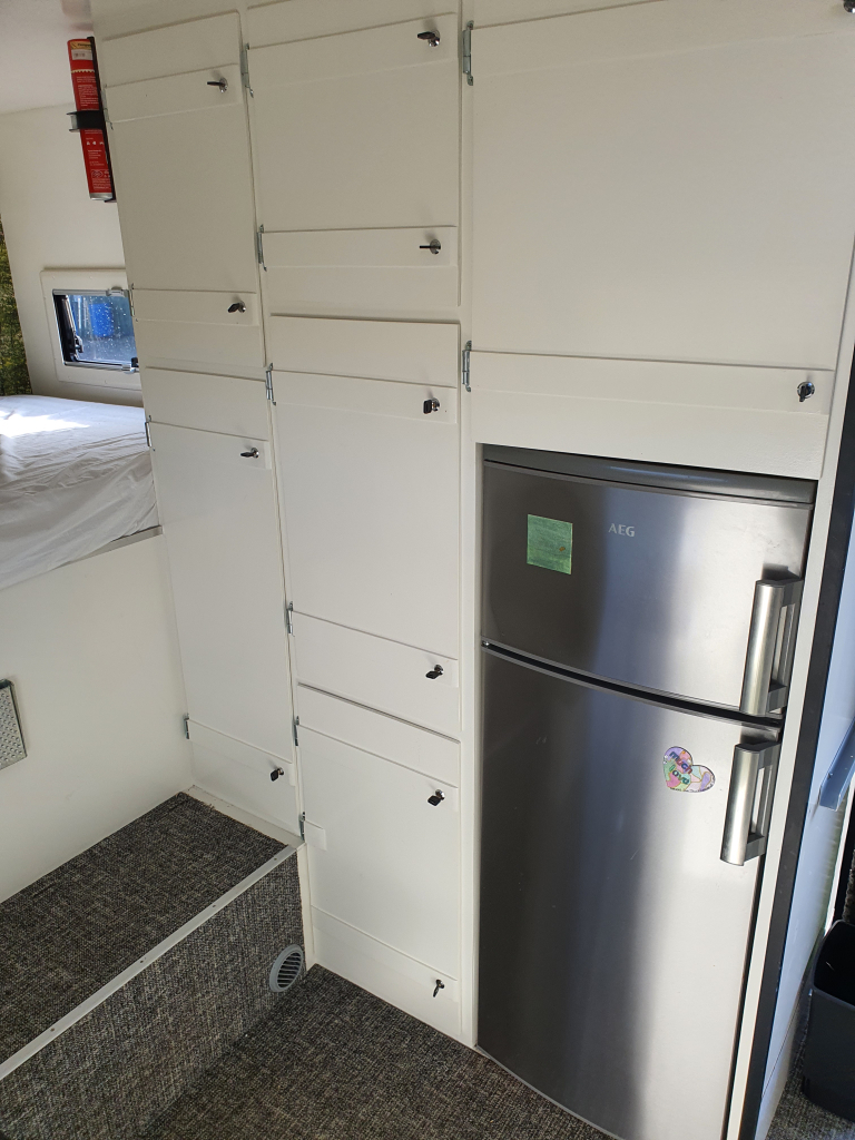 Iveco  2.3 TD Expeditie Camper off-grid met zonnepanelen. foto: 12