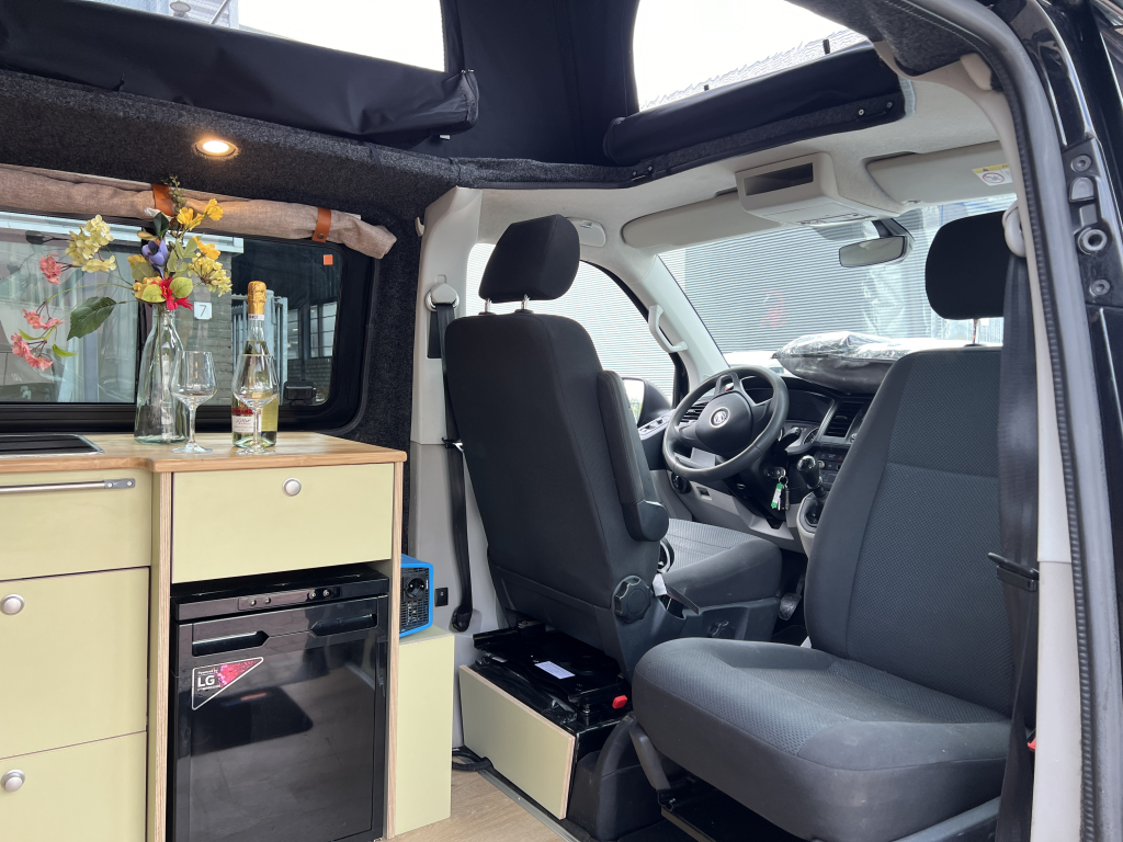 Volkswagen T6 Florida 2018 NEUER AUSBAU! Foto: 2