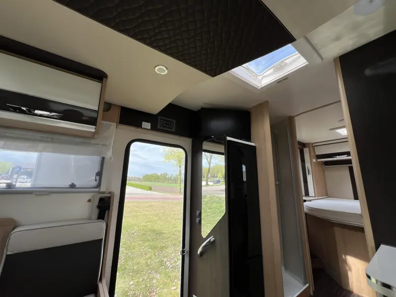 McLouis MC4 281 Queens-bed en hef-bed  foto: 17