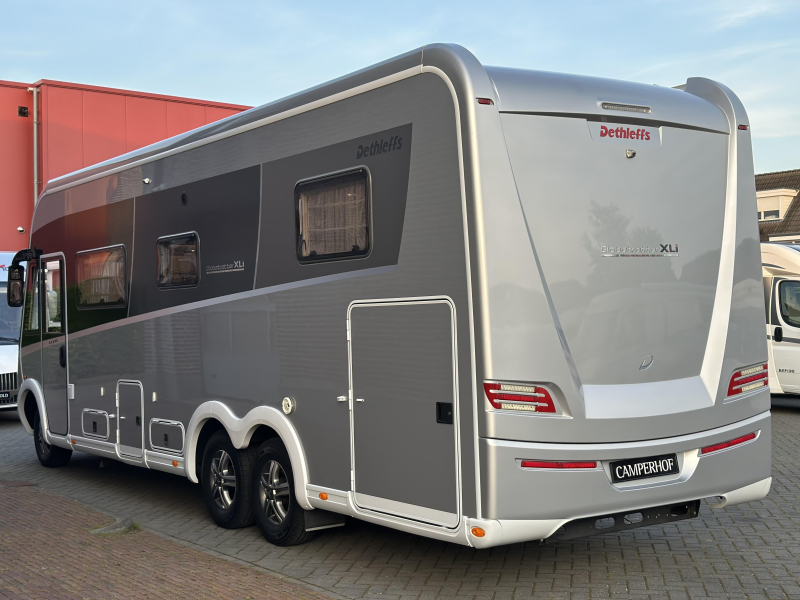 Dethleffs Globetrotter 7850 XLI DBM Premium, Meubles hauts photo : 4