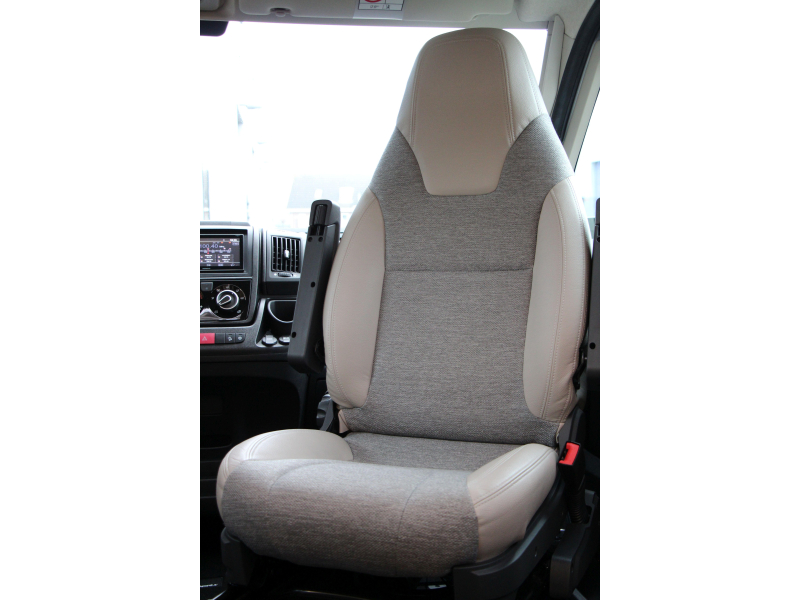Adria Sun Living 65 SL Single beds - 160HP AUT photo: 41
