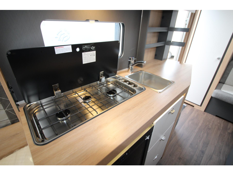 Knaus Sport 420 QD Dwarsbed & ruime keuken!  foto: 13