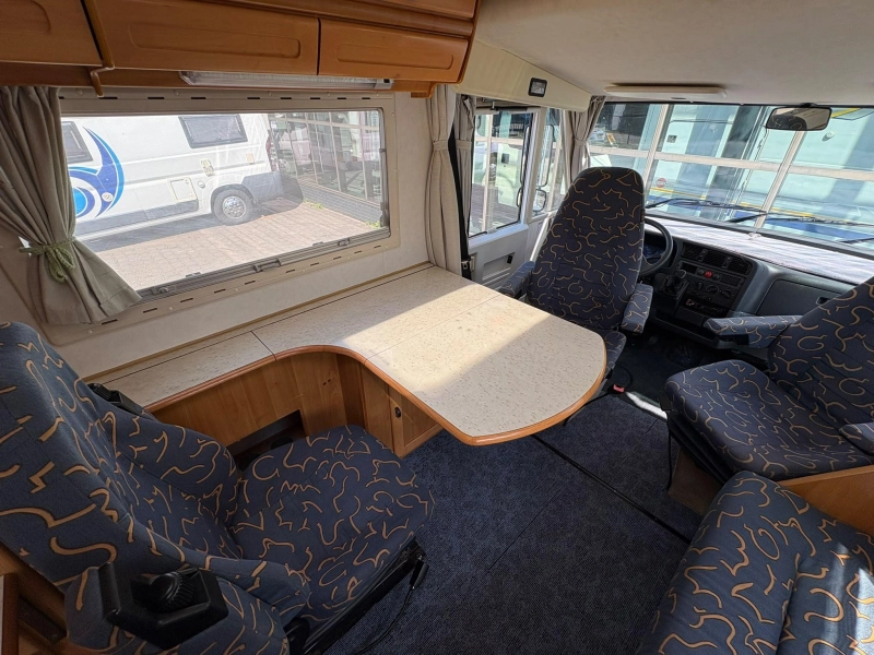 Hymer B 584 Klimaanlage, Hubbett, 137TKM! Foto: 11