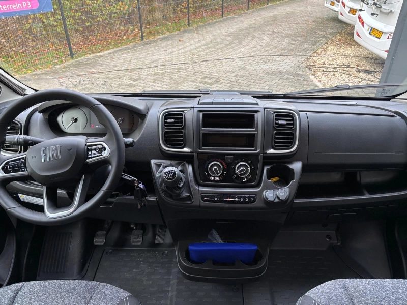 Dethleffs Globetrail 600 DS  foto: 8