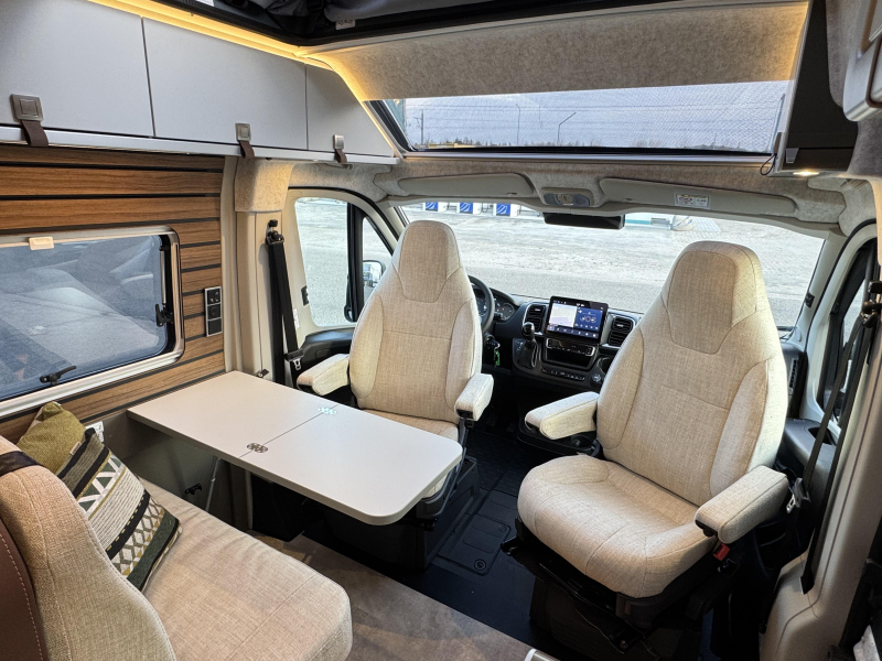 Hymer Yosemite - hefdak - Automaat -  foto: 5