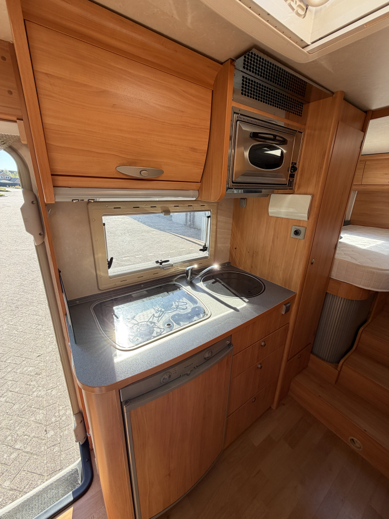 Adria Coral S 660 SL foto: 12